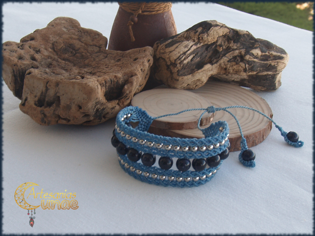 Brazalete "Cadena Mineral".